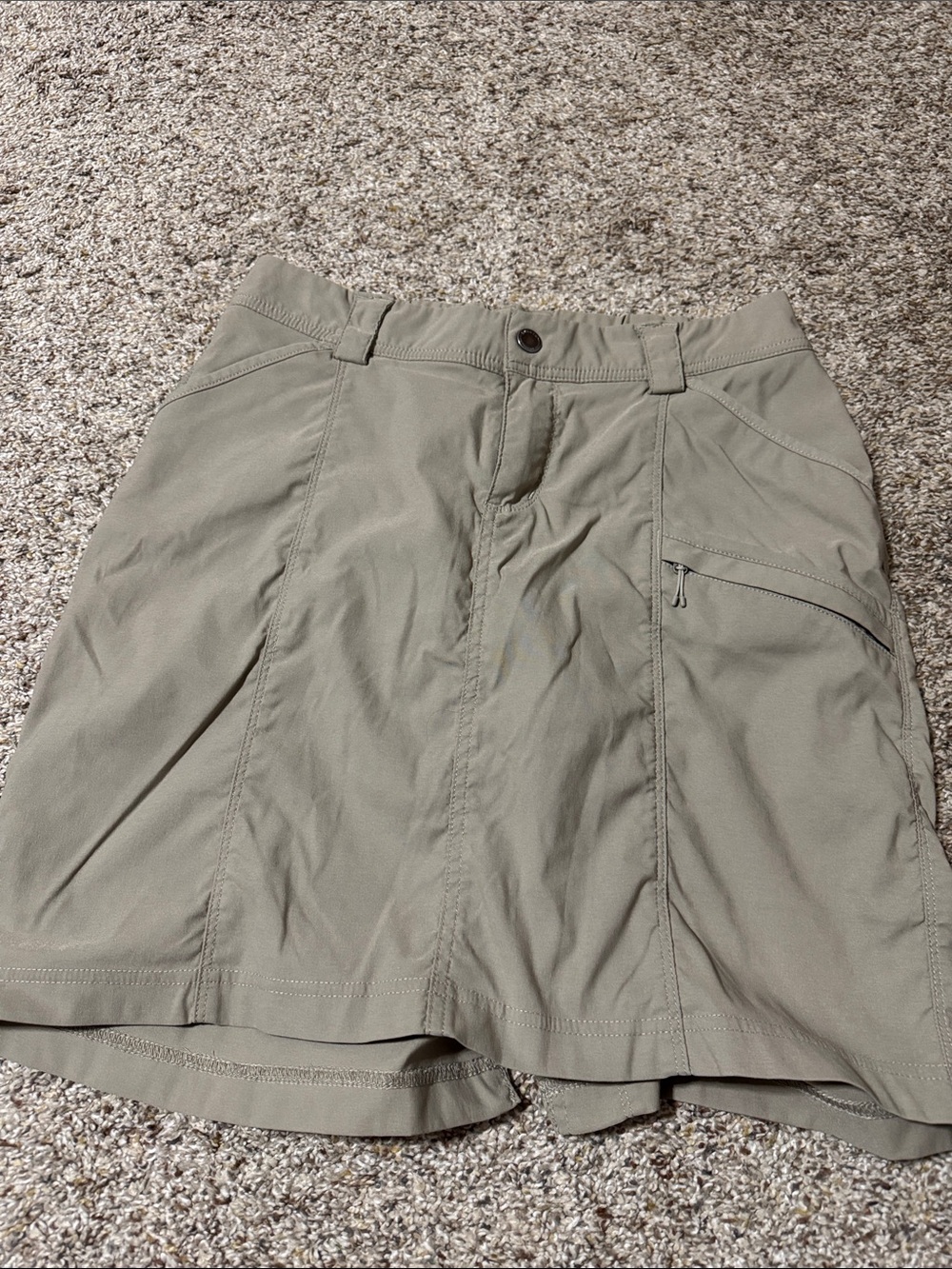 Duluth Trading khaki dry on the fly skort size 6